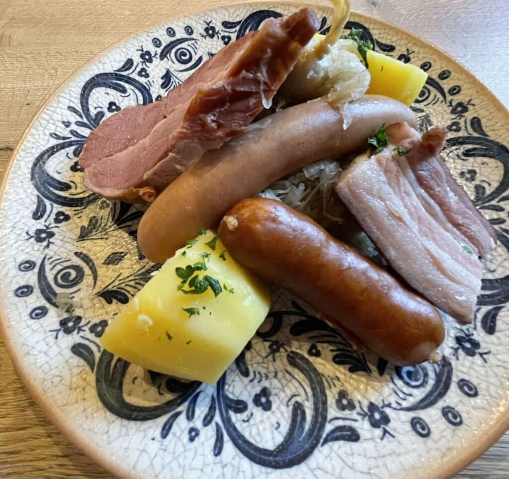 Choucroute 5 viandes L'assiette d'Eguisheim